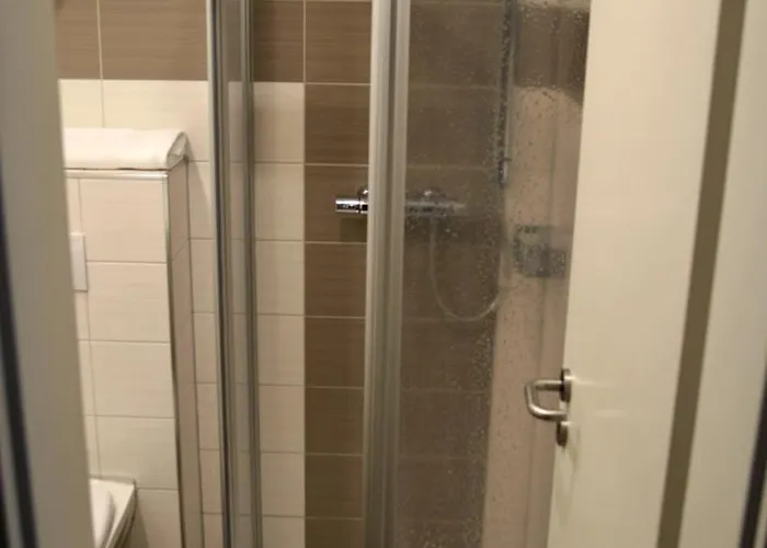 Landgasthof Otel Schwabhausen